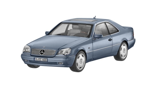Model Mercedes CL 600 C140