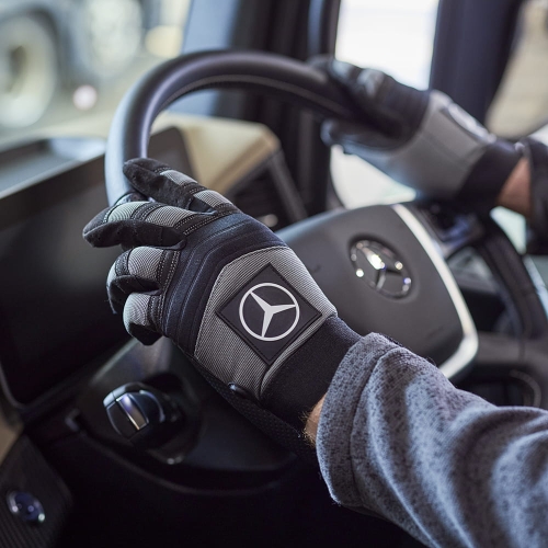 mbt_0923_663_-_gloves.jpg